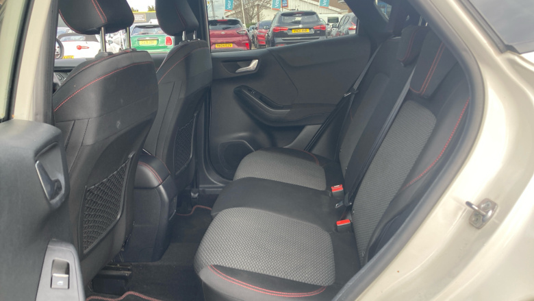 Ford Puma 1.0 EcoBoost Hybrid mHEV 155 ST-Line 5dr Petrol Hatchback